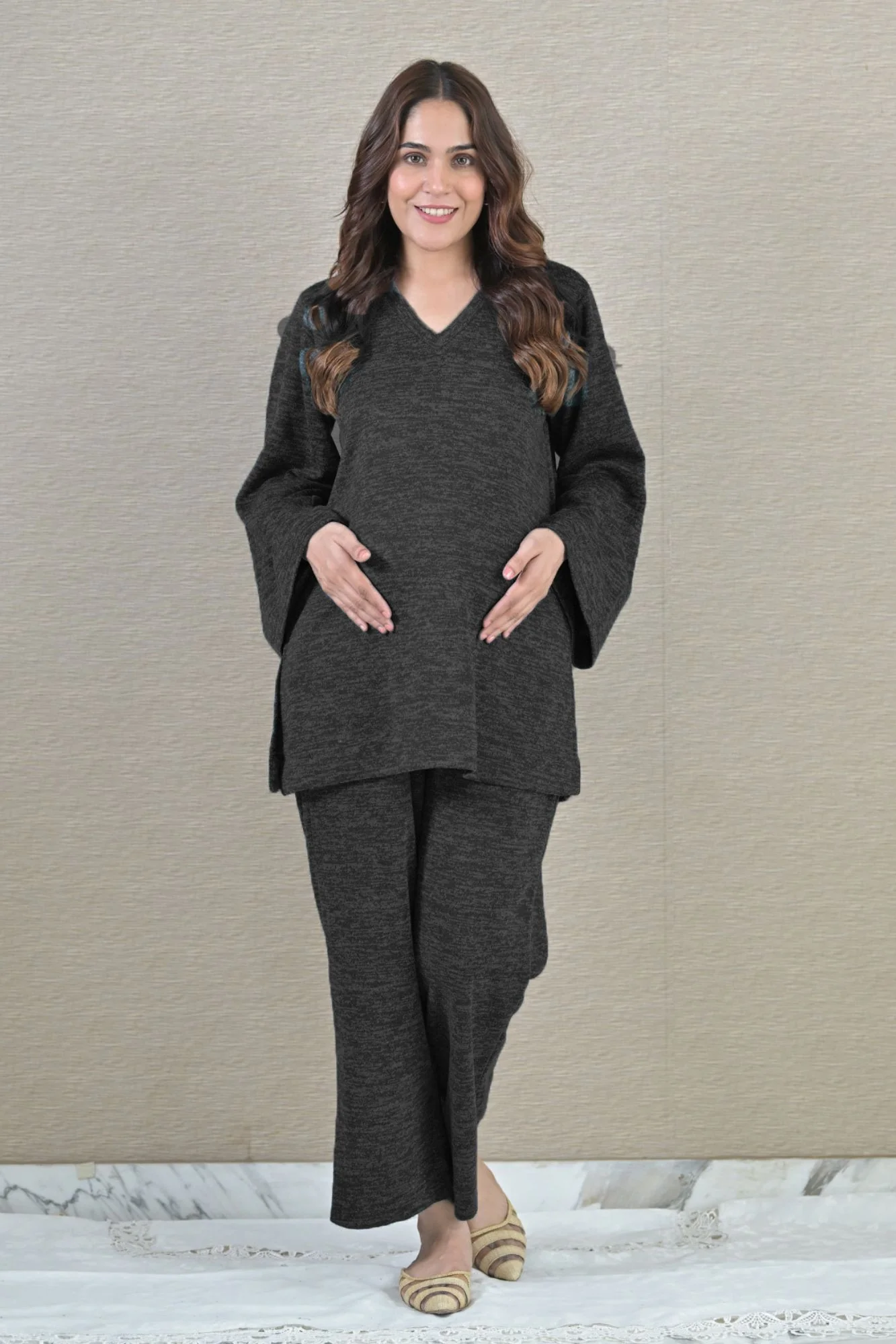 Sung Black Maternity Stretchable Winter Coord Set (2 pc) - Chenance