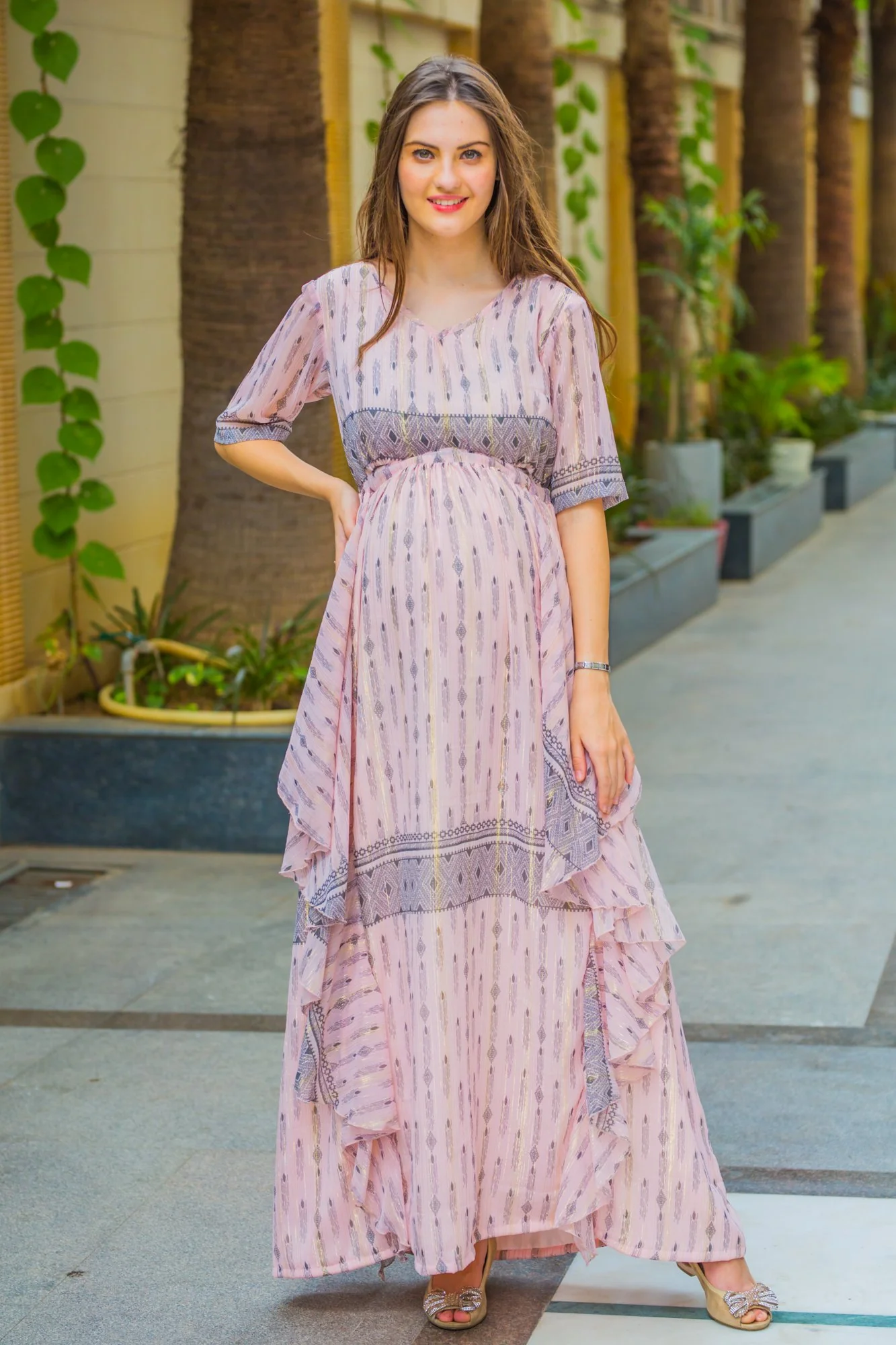 Victoria Flowy Maternity Dress With Sleeves - Chenance