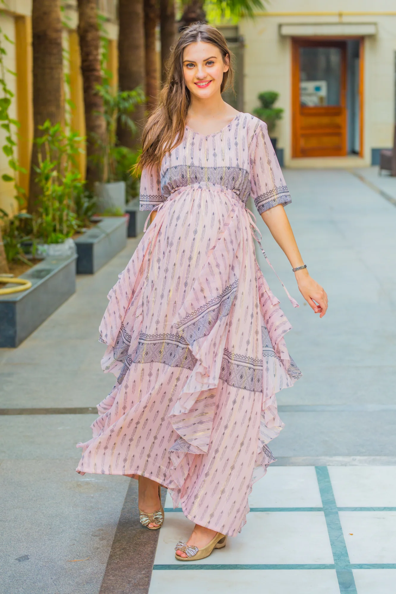 Victoria Flowy Maternity Dress With Sleeves - Chenance