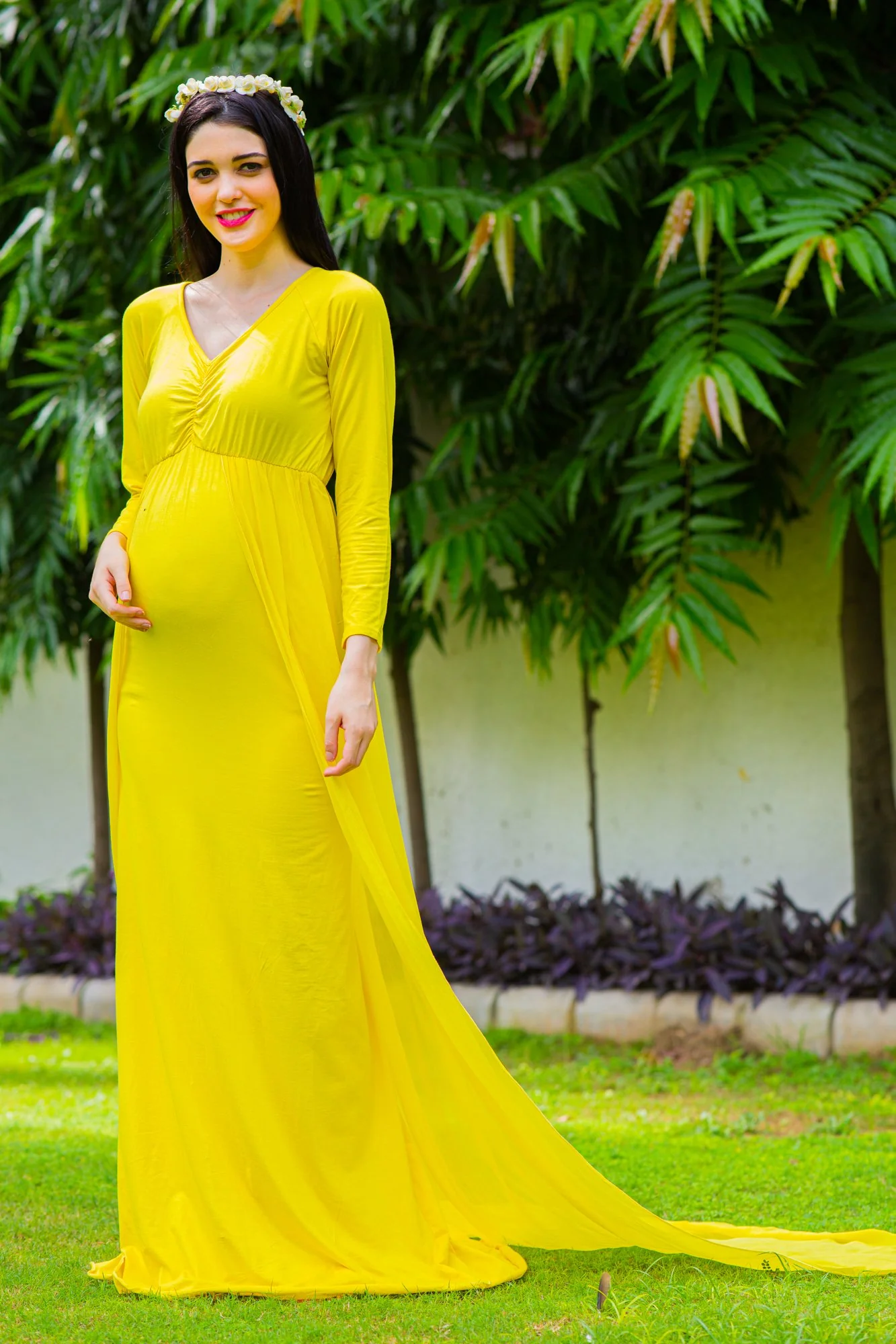 Sunny Yellow Trail Maternity Photoshoot Gown - Chenance
