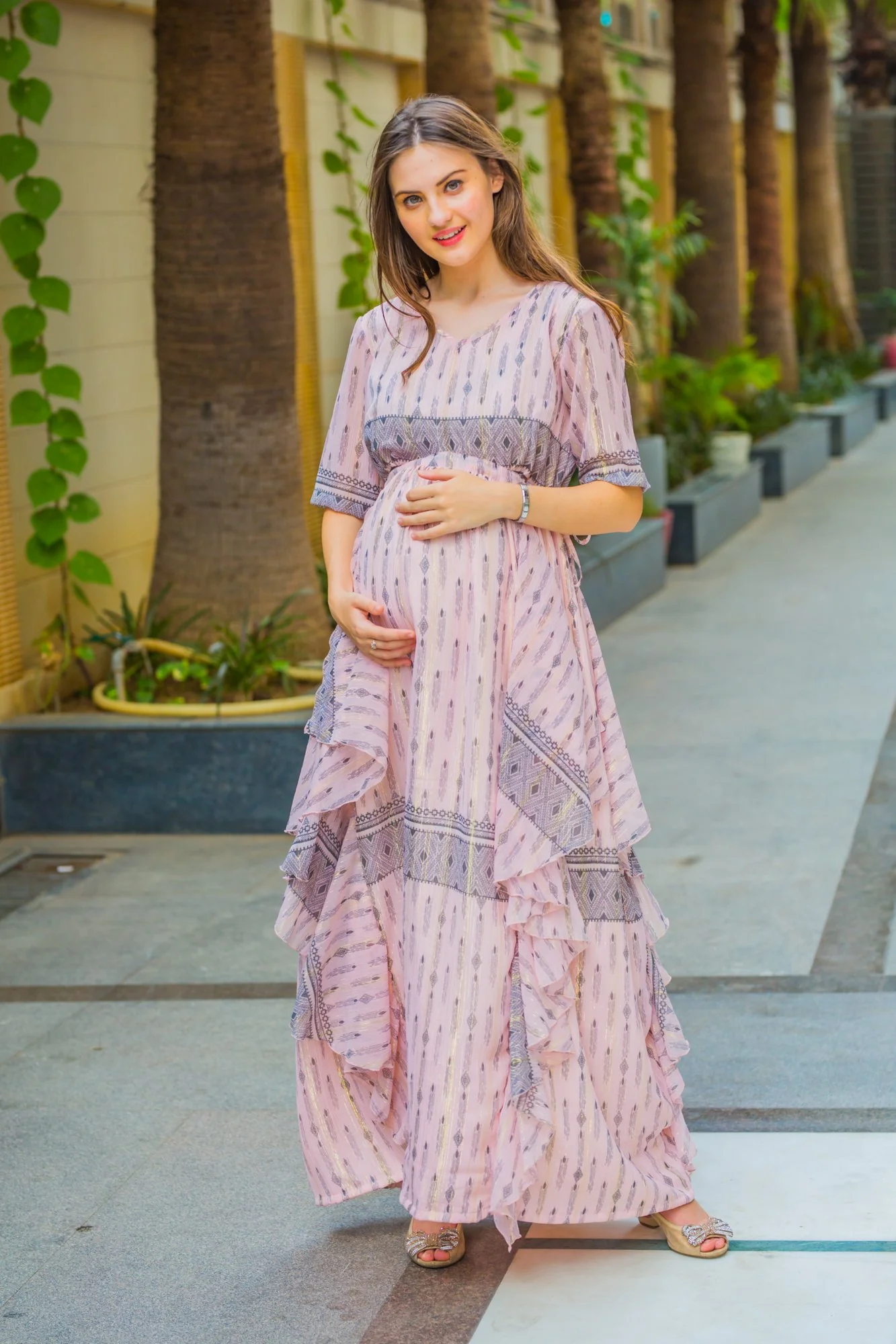 Victoria Flowy Maternity Dress With Sleeves - Chenance